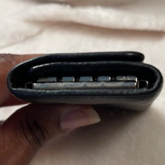 LOUIS VUITTON, EUC KEYCASE - Picture 3 of 7